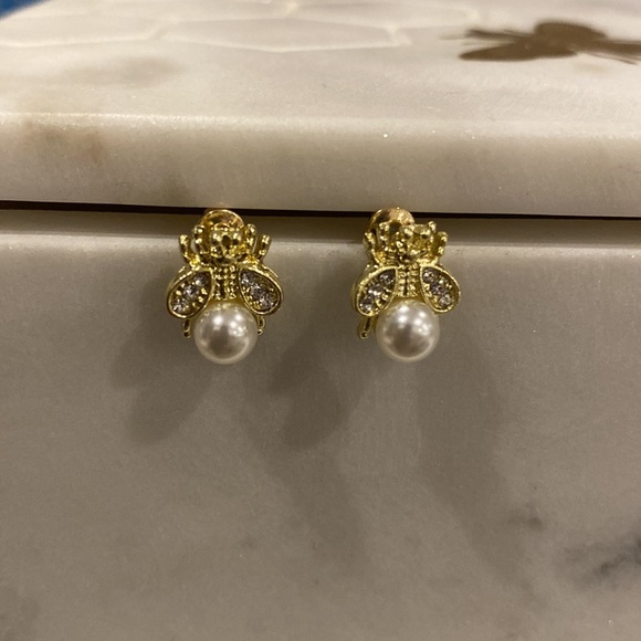 Bee earrings 🐝 - Picture 5 of 5